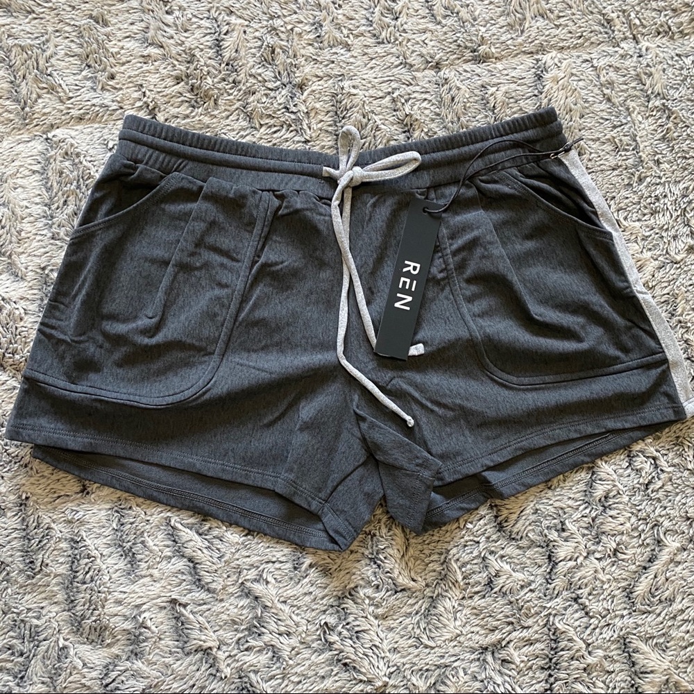 NWT REN ACTIVE RUN SHORTS W/POCKETS QUICK DRY - Picture 5 of 7